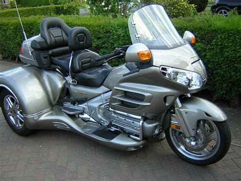 Honda Goldwing Trike - reviews, prices, ratings with various photos