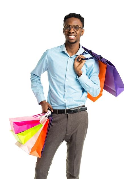 Homem Afro Americano Feliz Segurando Sacos De Compras Em Fundo Branco