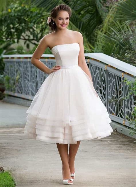 Tea Length Wedding Dresses With Sleeves