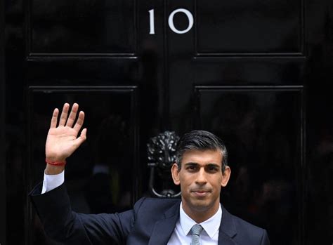 Sunak Appointed Crisis Hit Uk S First Prime Minister Of Colour