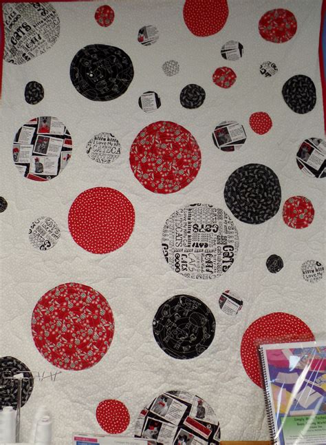 Polka Dot Quilt Polka Dot Quilts Creative Quilts