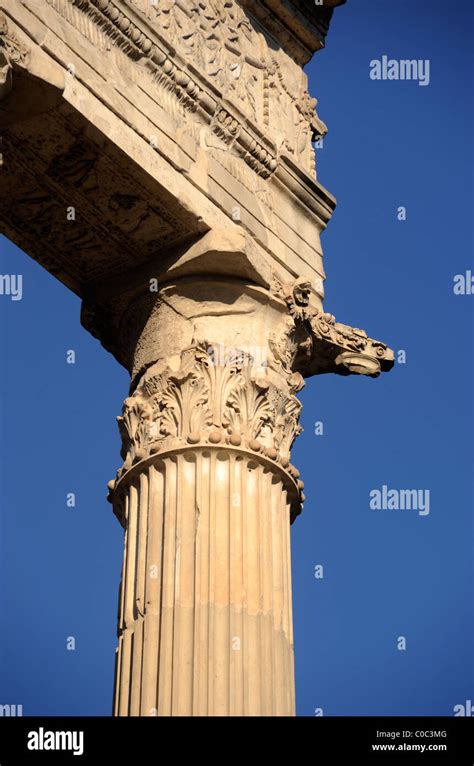 Colonne du temple Banque de photographies et dimages à haute