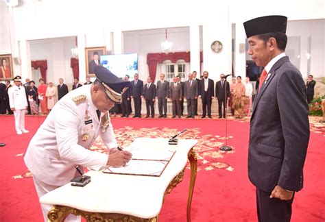 Presiden Jokowi Lantik Gubernur Dan Wakil Gubernur Maluku Indonesia Timur