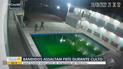 Suspeitos Invadem Centro De Reabilita O De Igreja E Assaltam Fi Is