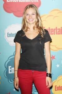 Tracy Spiridakos Net Worth - Latest Update