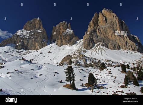 Sella Ronda Skigebiet Fotos Und Bildmaterial In Hoher Auflösung Alamy