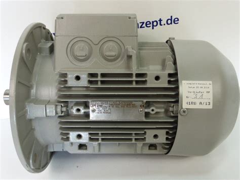 Siemens 1LA71074AA91 Niederspannungsmotor Motor Getriebe 3kW Komplett