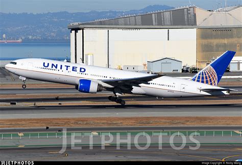 N797ua Boeing 777 222 Er United Airlines Rocky Wang Jetphotos