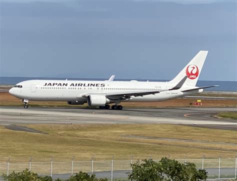 日本航空 Boeing 767 300 JA616J 大分空港 航空フォト by JOJOさん 撮影2021年10月30日