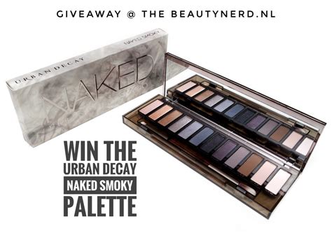 Urban Decay Naked Smoky Palette Review Giveaway The Beautynerd