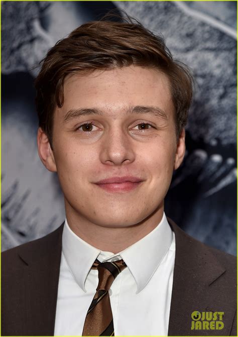 Photo Nick Robinson Camilla Bella Jurassic World Premiere 13 Photo 3390288 Just Jared