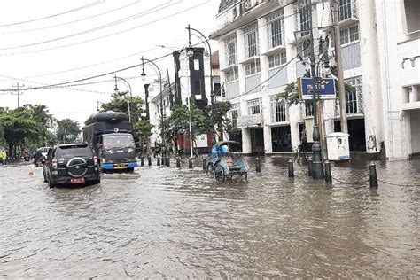 Semarang Banjir Pengguna Kendaraan Harus Ingat Bahaya Water Hammer