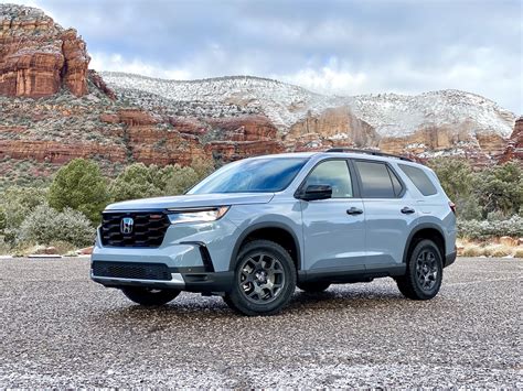 Honda Pilot Vs Honda Passport Compare Crossover Suvs