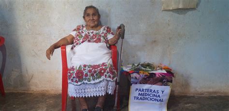 Reconocen Labor De Parteras Mayas Desde El Balcon