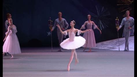 DZIADEK DO ORZECHÓW Taniec Cukrowej Wróżki BOLSHOI BALLET LIVE 2021