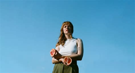 Orla Gartland Stands Out With Pretending Echo