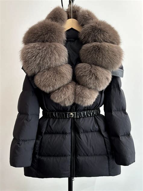 Lagabogy 2024 Large Real Fox Fur New Winter Women Puffer Jacket Women