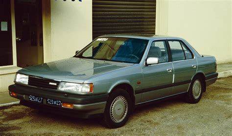 Mazda 929 - Information and photos - MOMENTcar