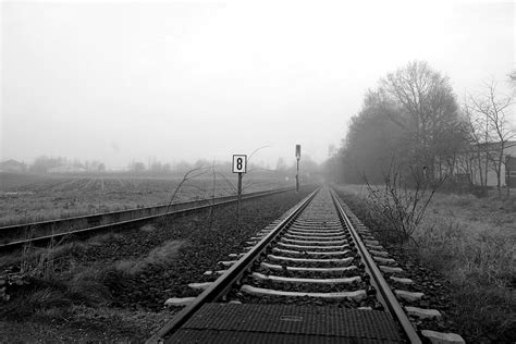 vía férrea gris ferrocarril vía férrea entrenar sistema de