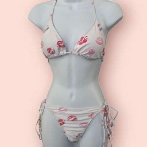 Unbranded Swim Womens Piece Triangle Top String Bikini Whitepink Lipstick Kiss Pattern Sz