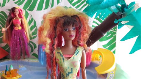 Hula Hair Barbies At The Sindy Swimming Pool Machigo Flickr