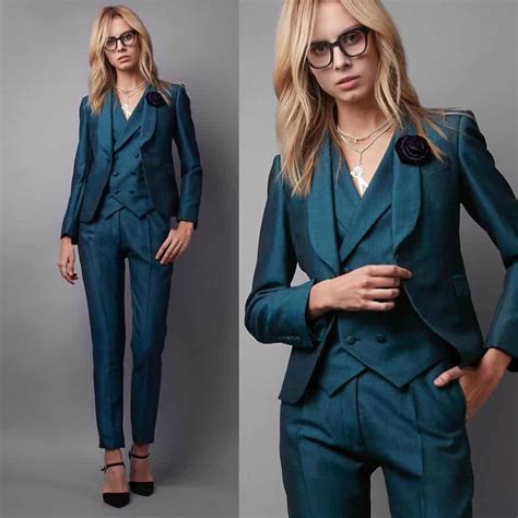 Top 18 Outstanding Women S Suits 2023 All Trends And Novelties