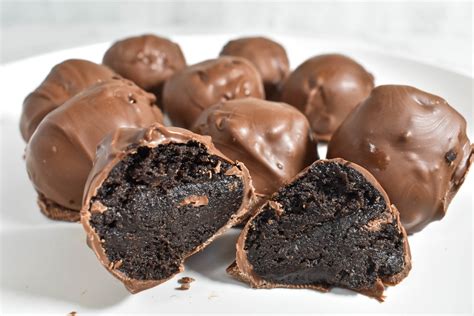 Easy No Bake Oreo Truffles The Relatable Chef