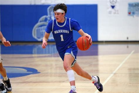 Boys Basketball Warriors Cruise To 11th Straight Conference Win