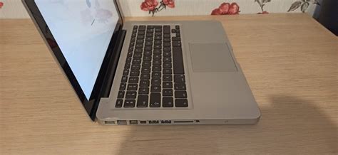 Macbook Pro 13 3 Intel Core I7 8gb 1 Tb с оригинальной зарядкой и сумкой