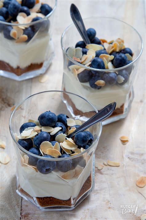 Citroen Mascarpone Toetjes Met Blauwe Bessen Rutger Bakt