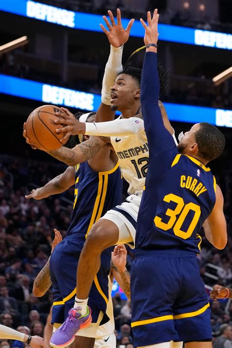 Watch Ja Morant End First Half Of Grizzlies Warriors Game With Insane