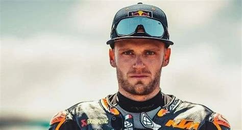 Merasa Tertinggal Jauh Dari Pembalap Di Depan Brad Binder Menuntut