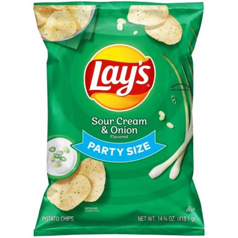 Lay's® Sour Cream & Onion Flavor Potato Chips, 14.75 oz - Pick ‘n Save