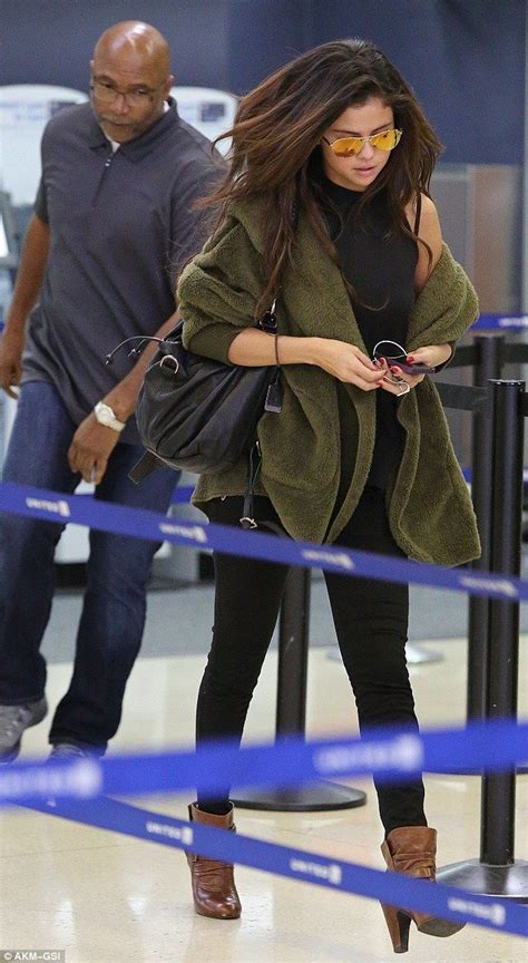 Selena Gomez Dashes Through Lax Airport In Chic Jet Set Look Selena