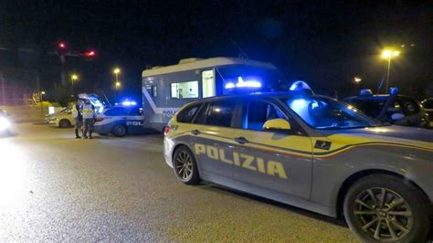 150 Controlli Della Polizia Lungo Le Strade Di Udine Per Alcol E Droga