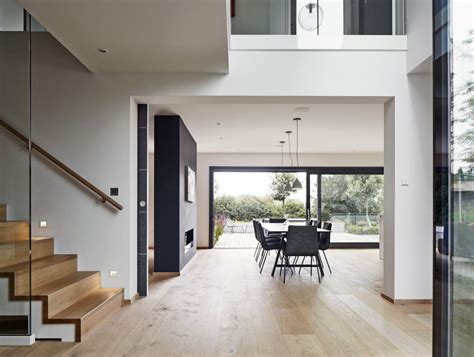 Eingangsbereich Haus Innen Treppe Mit Galerie Innenarchitektur Design
