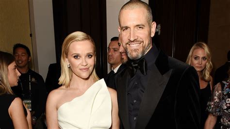 Reese Witherspoon I Jim Toth Divor Eaz Mergem Mai Departe Cu