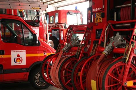 Cantal une voiture prend feu à Sansac de Marmiesse Sansac de