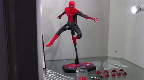 First Look Hot Toys Spider Man Far From Home Th Spider Man