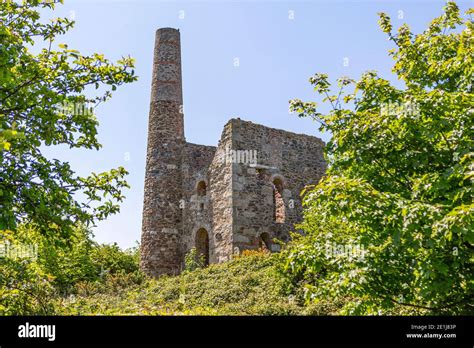 An Abandoned Tin Mine In Cornwall Stock Photo Alamy