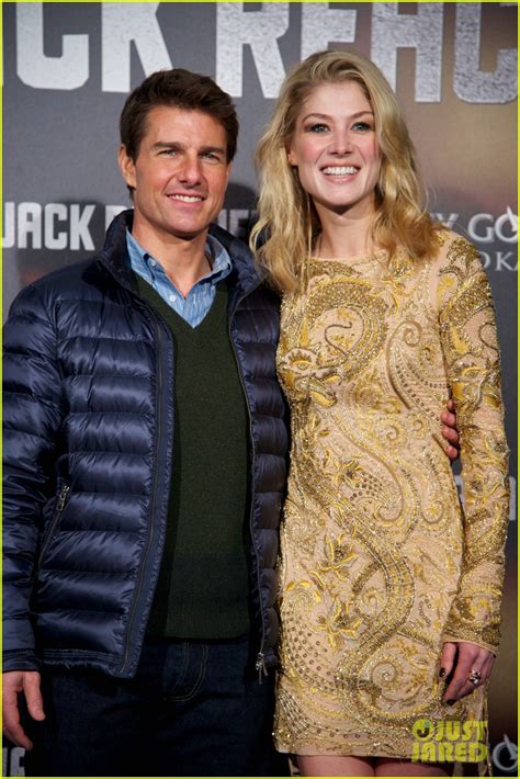 Tom Cruise And Rosamund Pike Jack Reacher Madrid Premiere Photo 2775477 Tom Cruise Photos