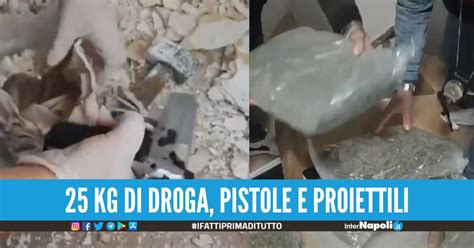 Droga E Armi Murate Nelle Pareti Al Rione Savorito A Castellammare