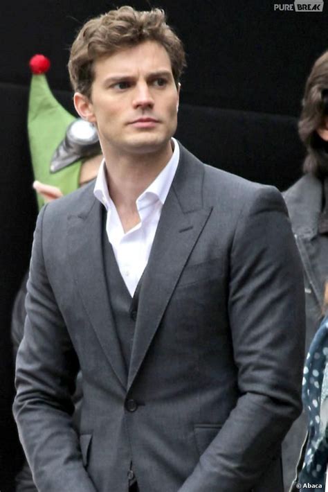 Fifty Shades Of Grey Jamie Dornan En Costard Sur Le Tournage Le 19