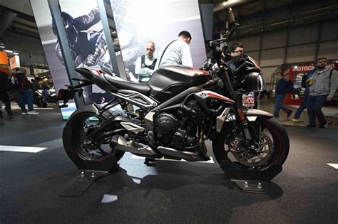 Eicma Live Ecco Triumph Thruxton Rs News Inmoto It