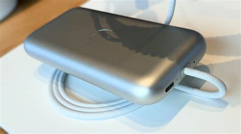 Apple Vision Pro Can Use More Powerful Chargers