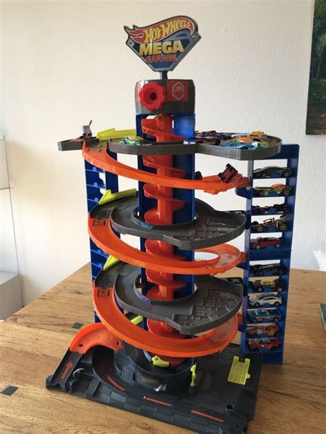 Hot Wheels City Bahn Mega Garage Mit Autos NP CHF 49 95 Kaufen Auf Ricardo