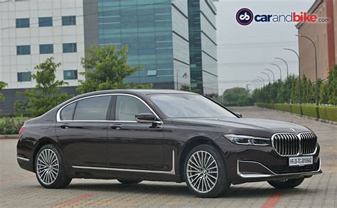 2019 BMW 7 Series Hybrid First Drive Review - CarandBike