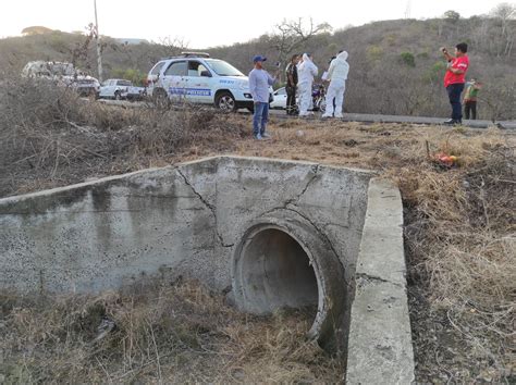 Hallan cadáver en avanzado estado de descomposición en una alcantarilla