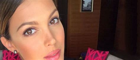 Iris Mittenaere pose dans un sublime bikini blanc à Marrakech PHOTO