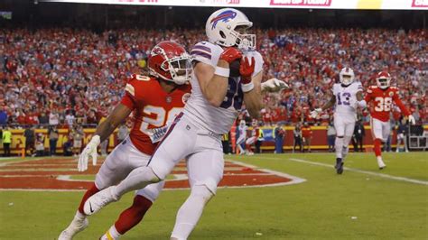 Bills TE Pays Tribute to Late Brother After Winning TD